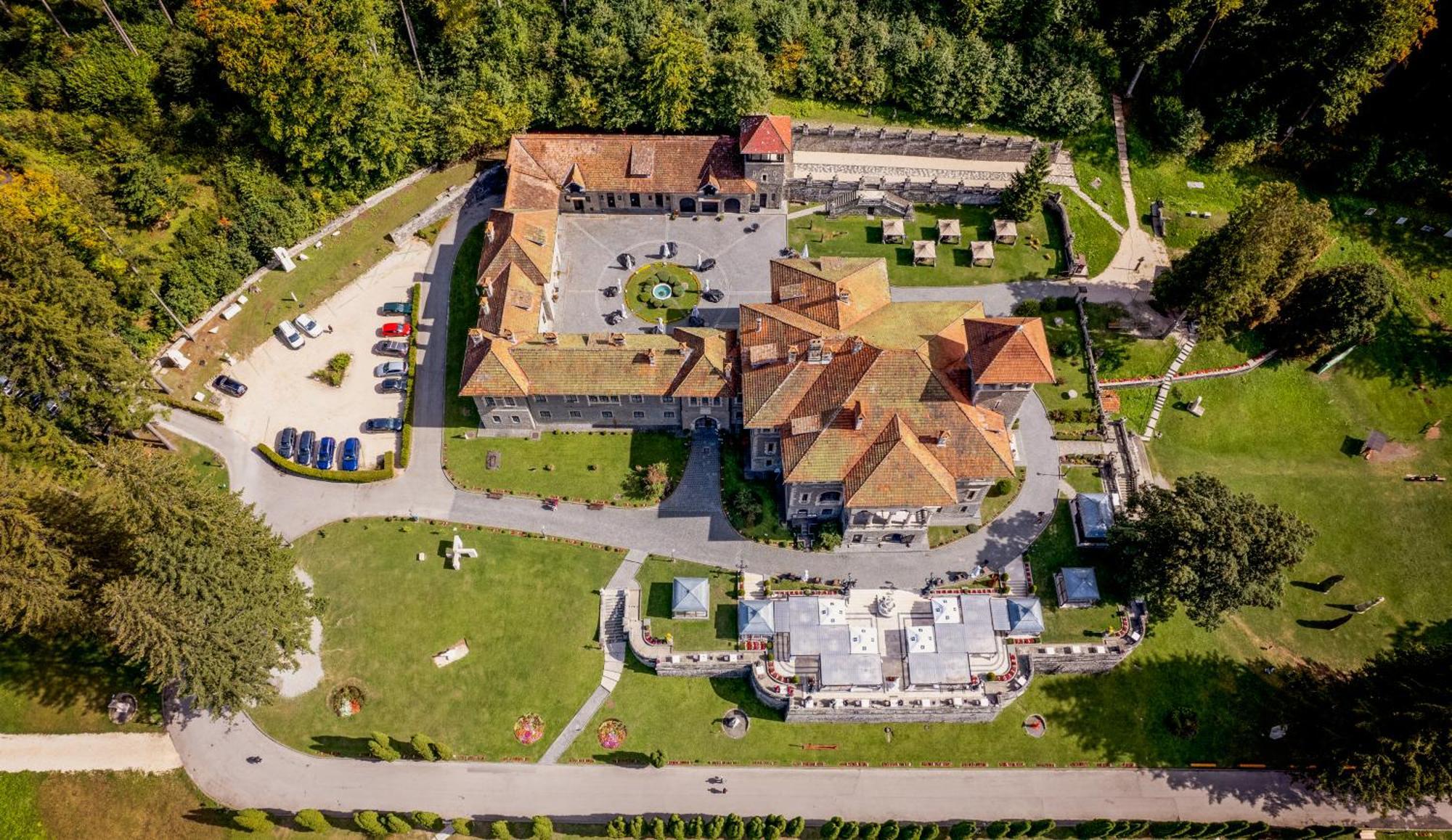 Castelul Cantacuzino Buşteni Buitenkant foto