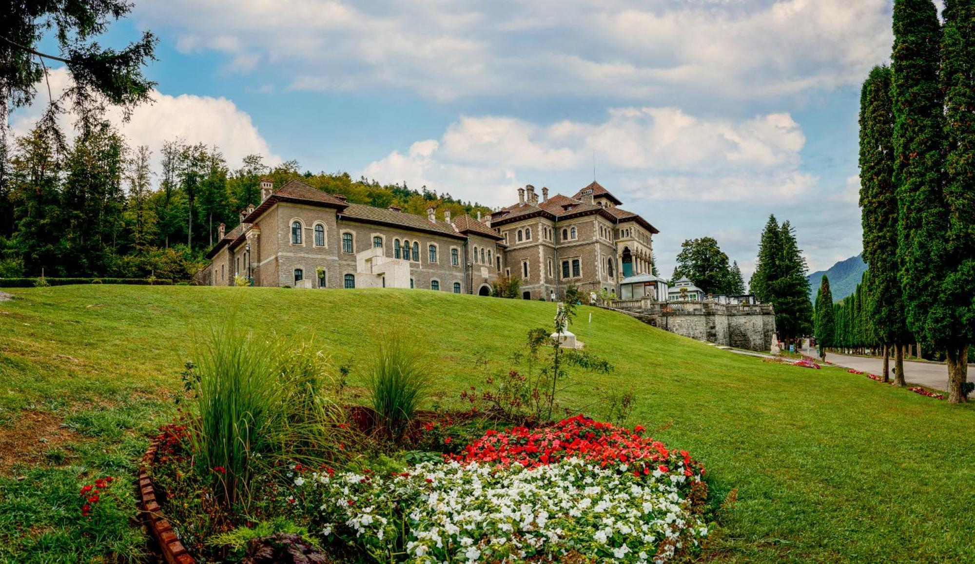Castelul Cantacuzino Buşteni Buitenkant foto