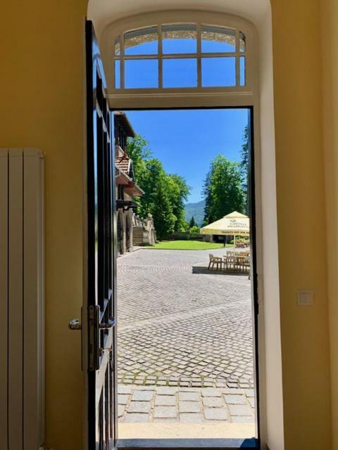 Castelul Cantacuzino Buşteni Buitenkant foto